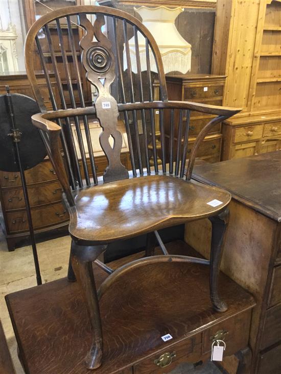 Windsor armchair, with elm seat and crinoline stretcher